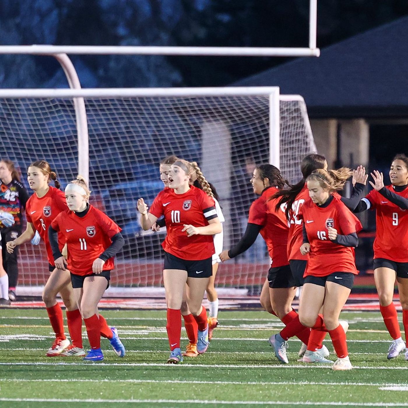 Harper Tollefson’s hat trick leads Bradley-Bourbonnais to 4-3 comeback win over Herscher episode artwork