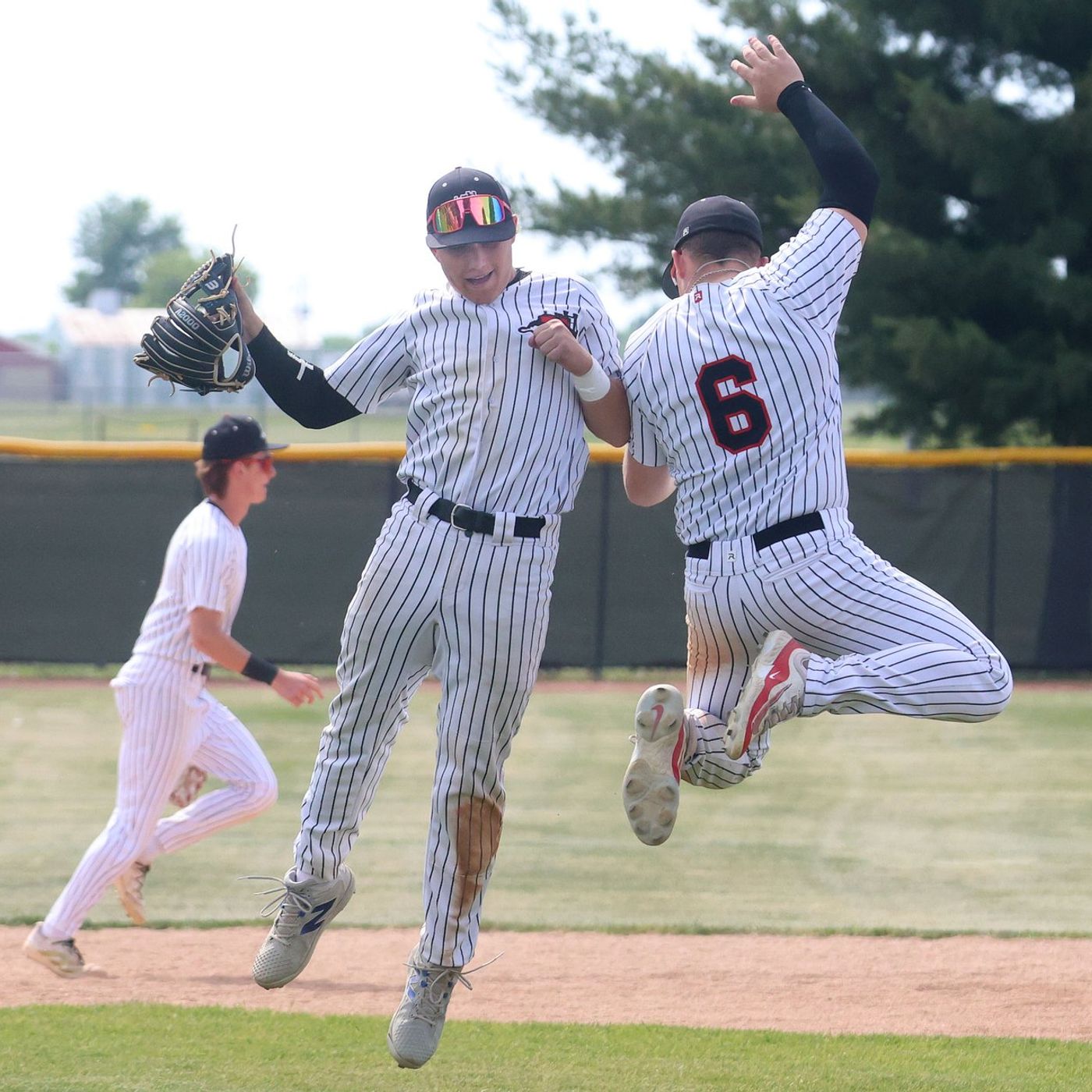 Fulton capitalizes on Parkview Christian miscues, advances to sectional final episode artwork