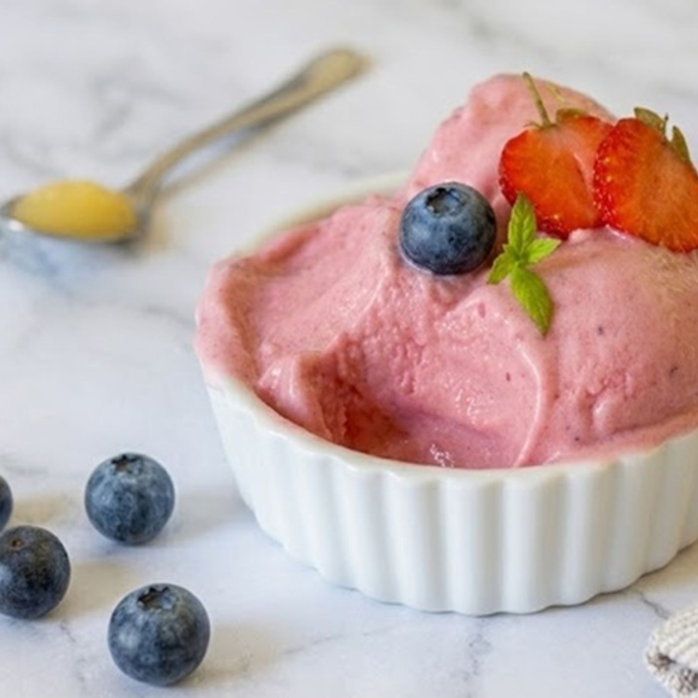 Gelato alla Frutta Senza Gelatiera ricetta furba e cremosa