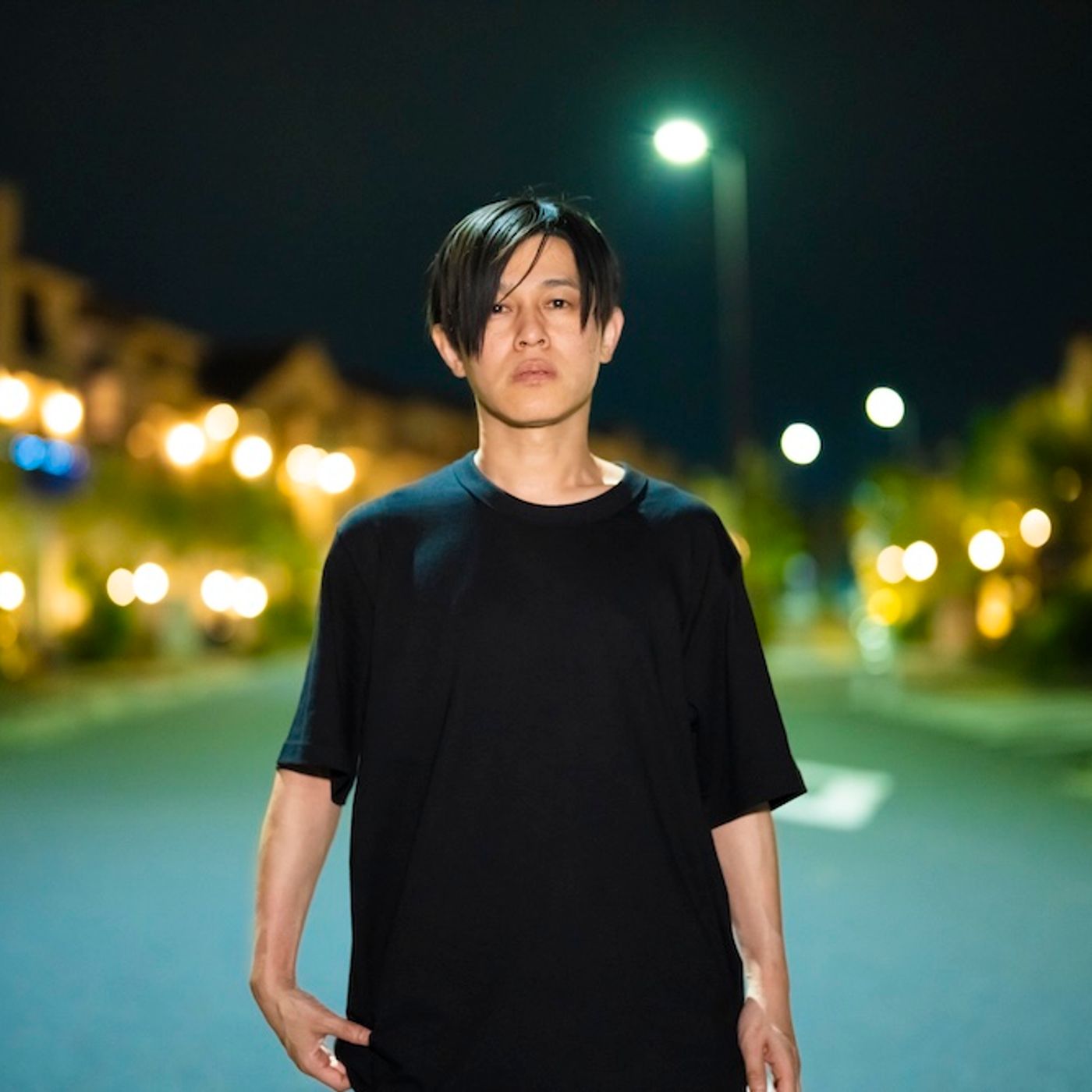 DÉ DÉ MOUSE、アンデルセン童話「赤い靴」と舞踏がテーマのボカロIDM曲「歪ミ踊ル」本日リリース episode artwork