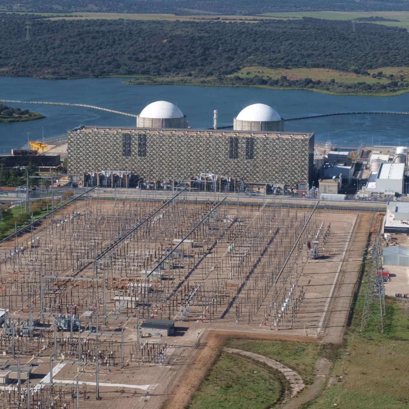 Prensa económica: Las empresas se preparan para pedir la prórroga de Almaraz