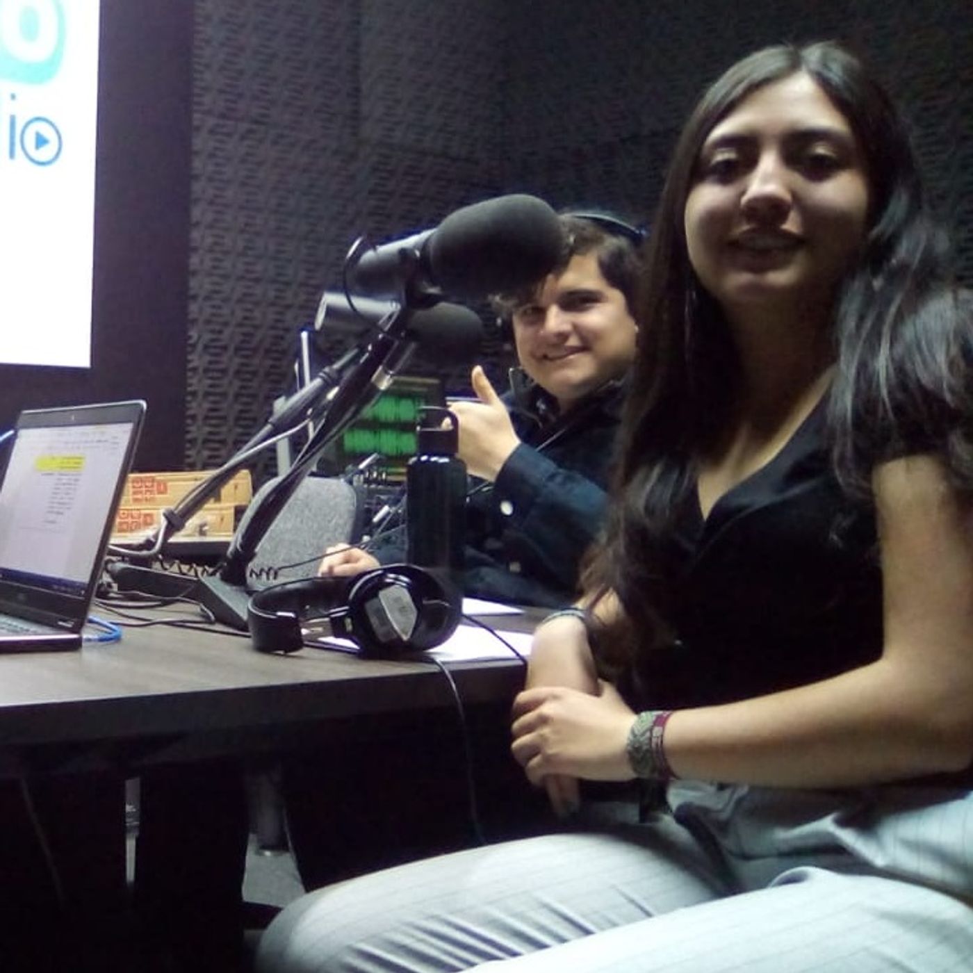 TRIBUNA UR