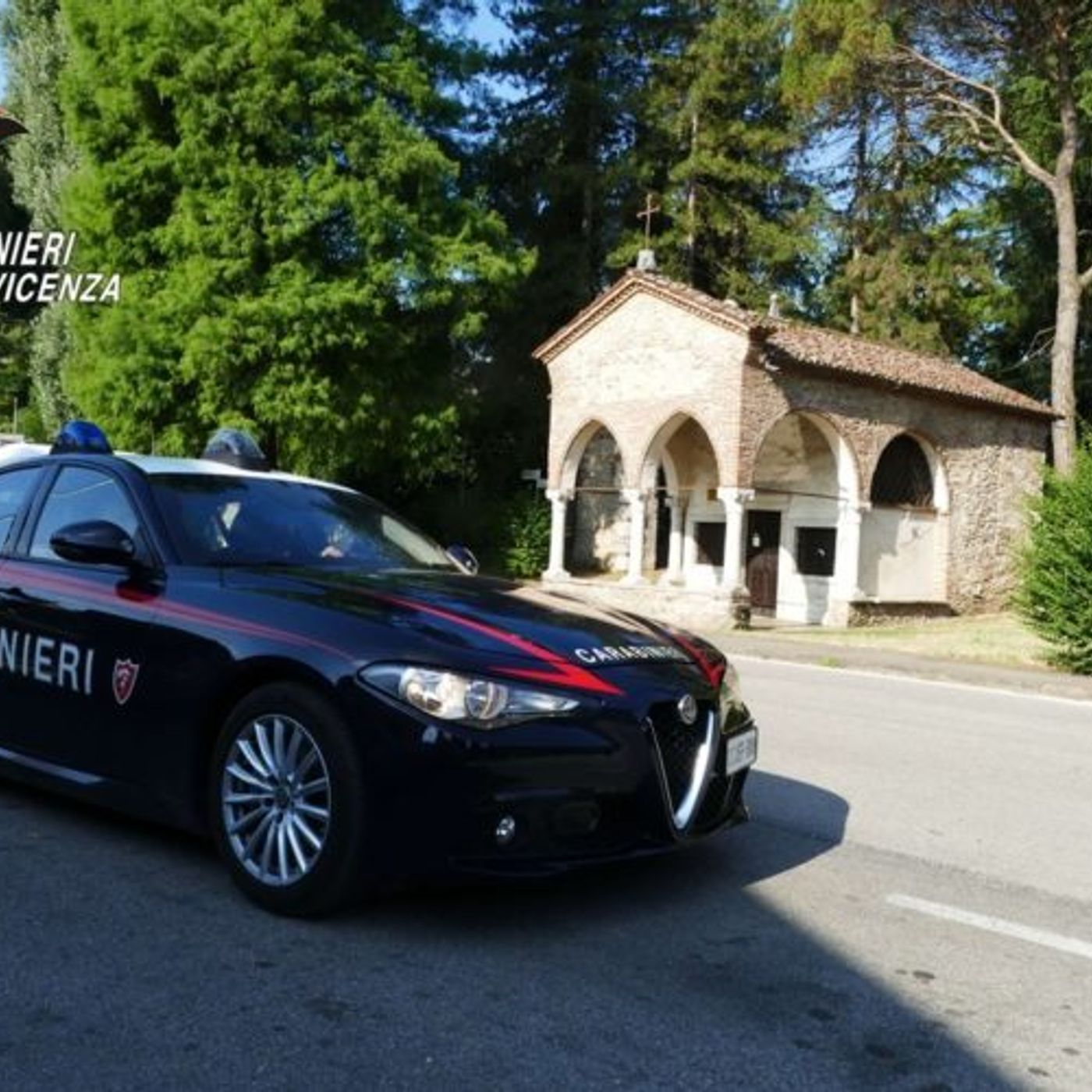 Fissavano incontri al buio e aggredivano le vittime: arrestati due giovani di 19 e 21 anni episode artwork