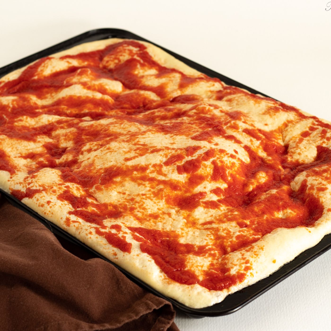 Pizza in teglia con lievito madre secco