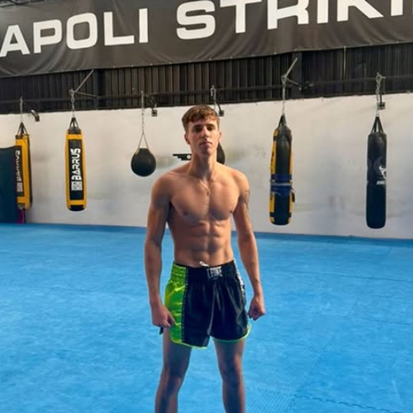 Cresce a Schio, si allena a Napoli, vince in Lazio. Vetrina kickboxing per Andrea Grotto episode artwork