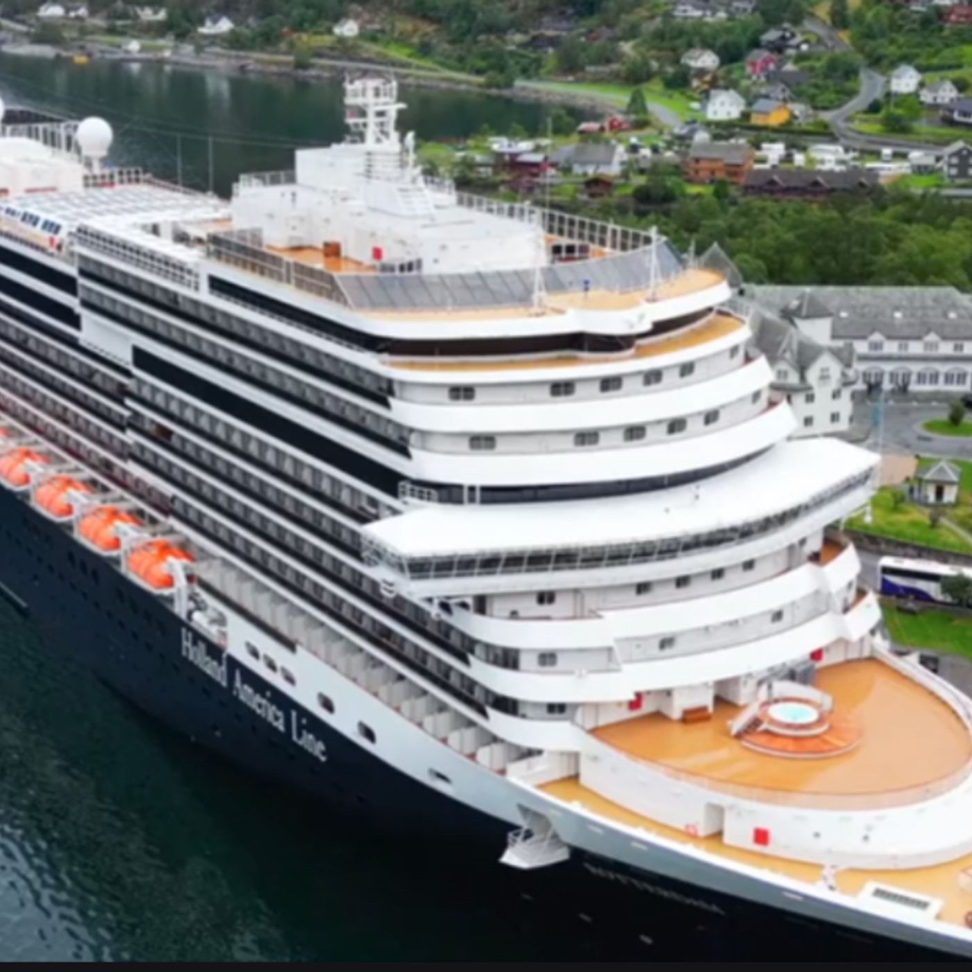 S71E1: Retired Couples Would Spend Between 3 And 6 Months - Trevor Gear On Living On Cruise Ships