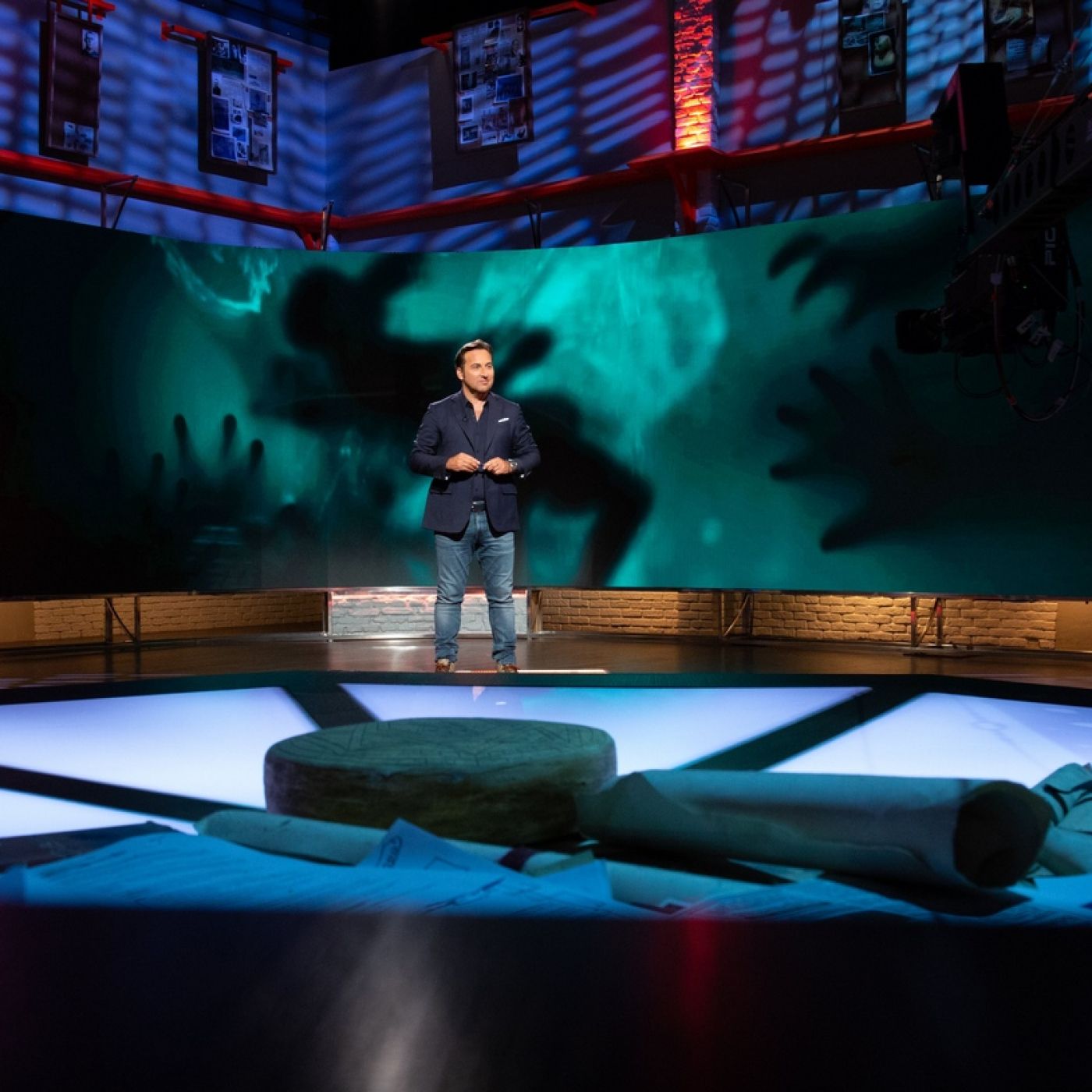 Cuarto Milenio 18×44 (16/07/2023): La voz de las sombras (el fardo)