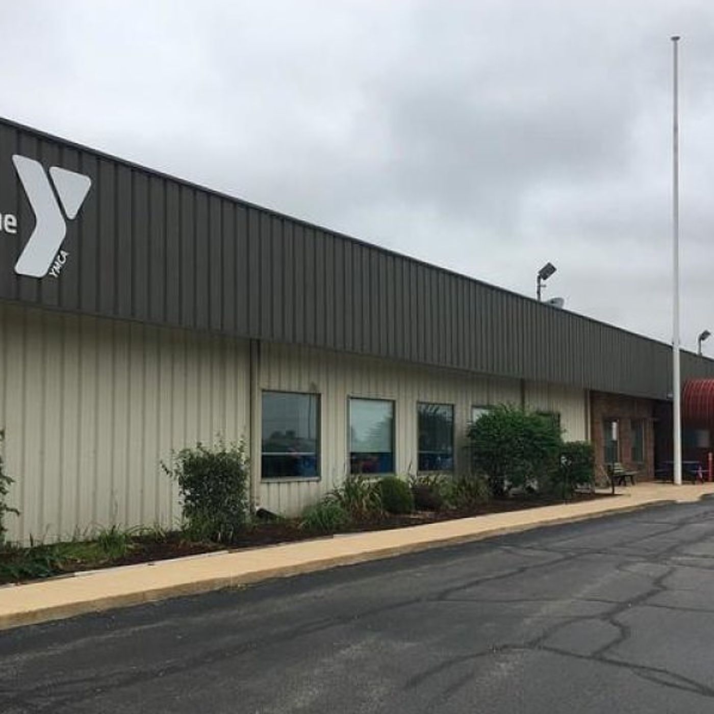 Fox Valley YMCA celebrates Easter fun, $16,000 gift from Home Depot episode artwork