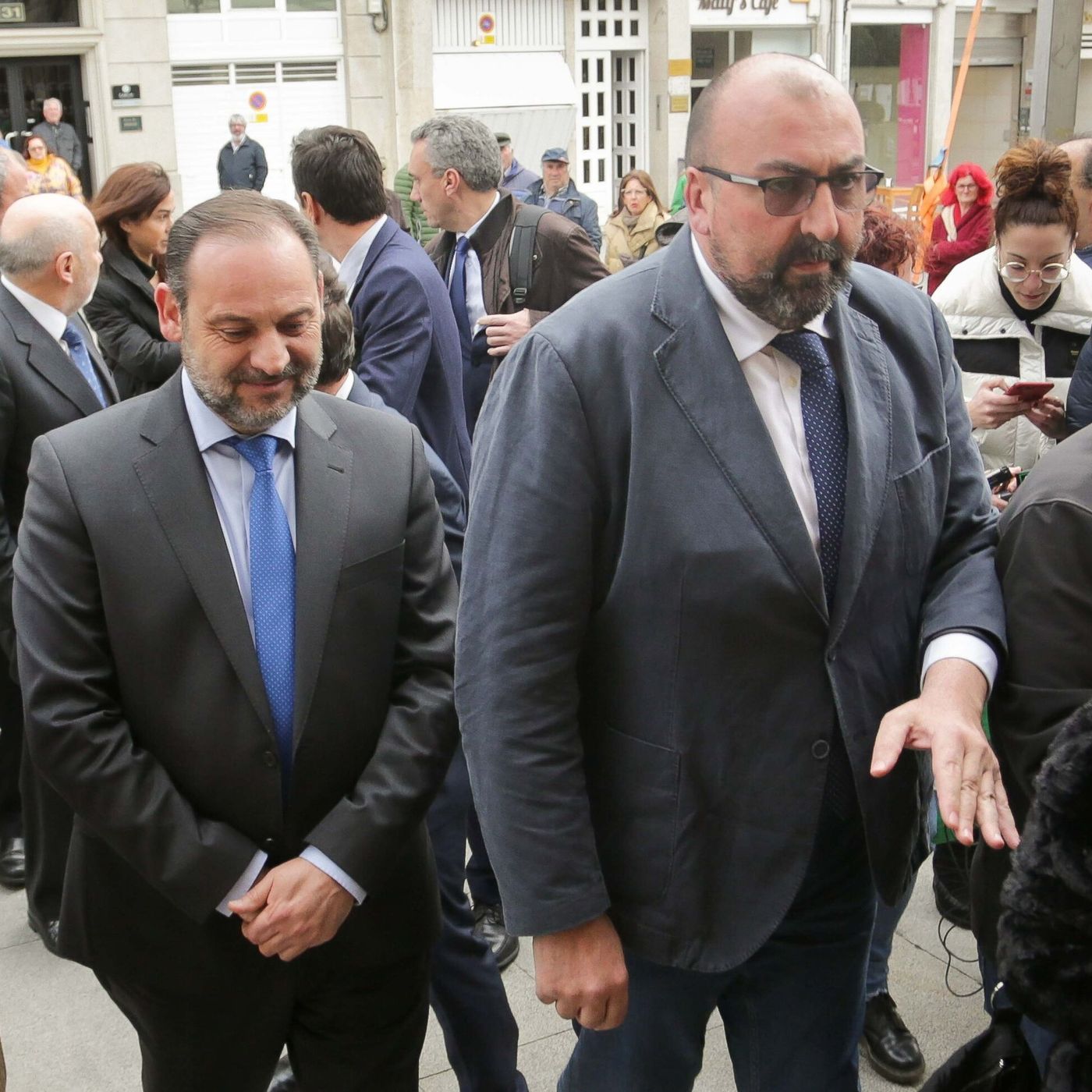 Tertulia de Herrero: La Fiscalía pide al juez revisar la libertad de Ábalos y de Koldo