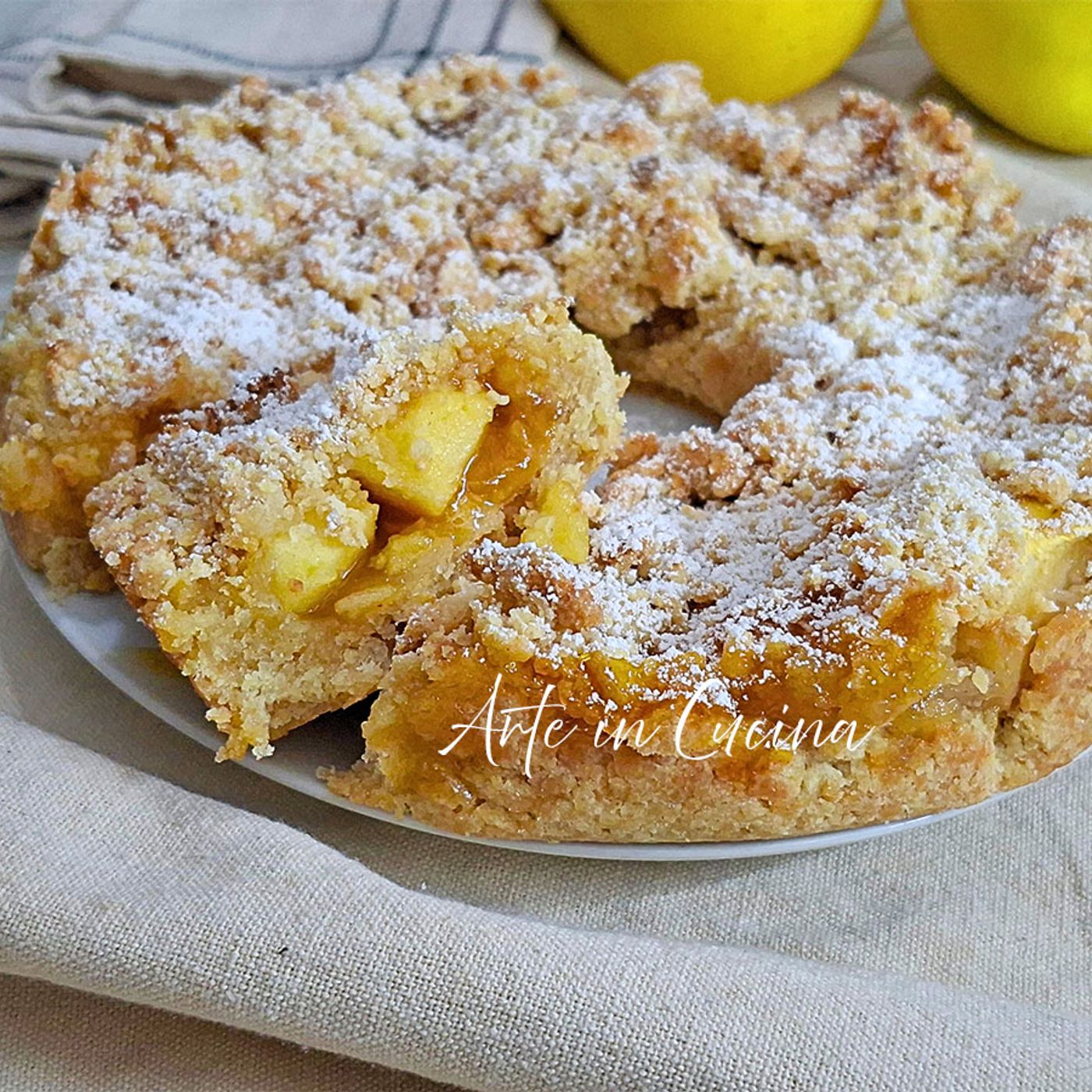 CIAMBELLA SBRICIOLATA MELE e MARMELLATA