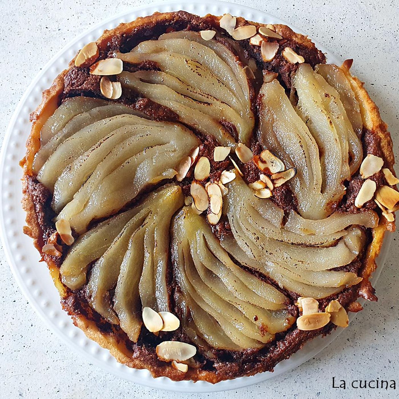 Crostata di pere con frangipane al cioccolato episode artwork