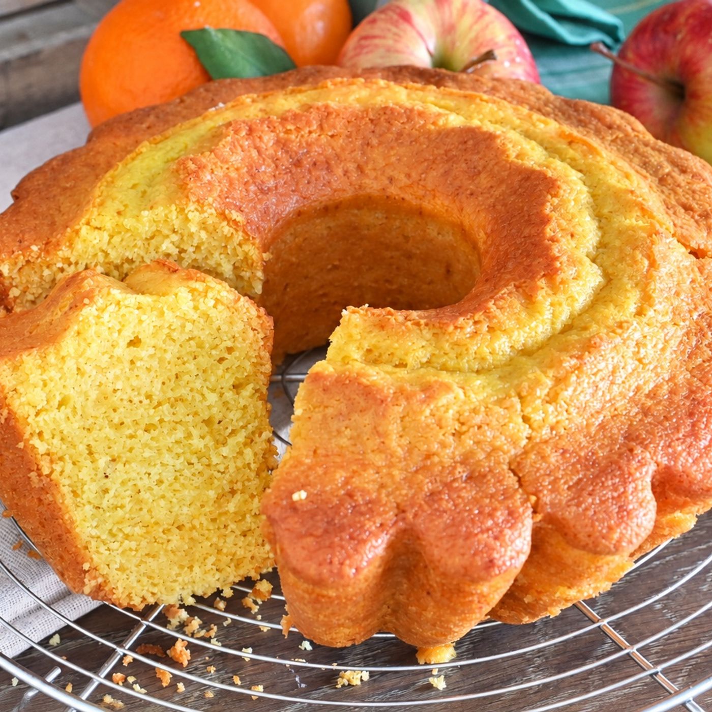 Ciambella con Arance e Mele Frullate