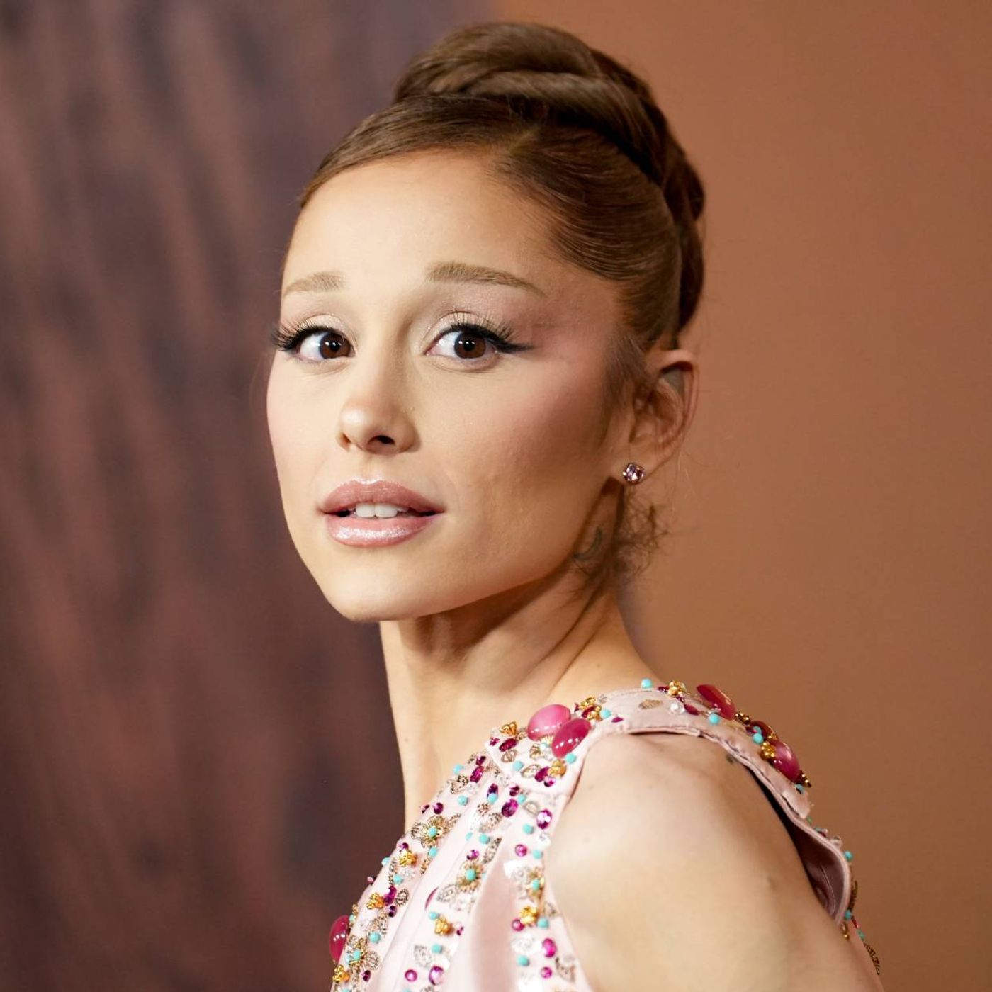 Ariana Grande reveals full ‘Petal’ tracklist episode artwork