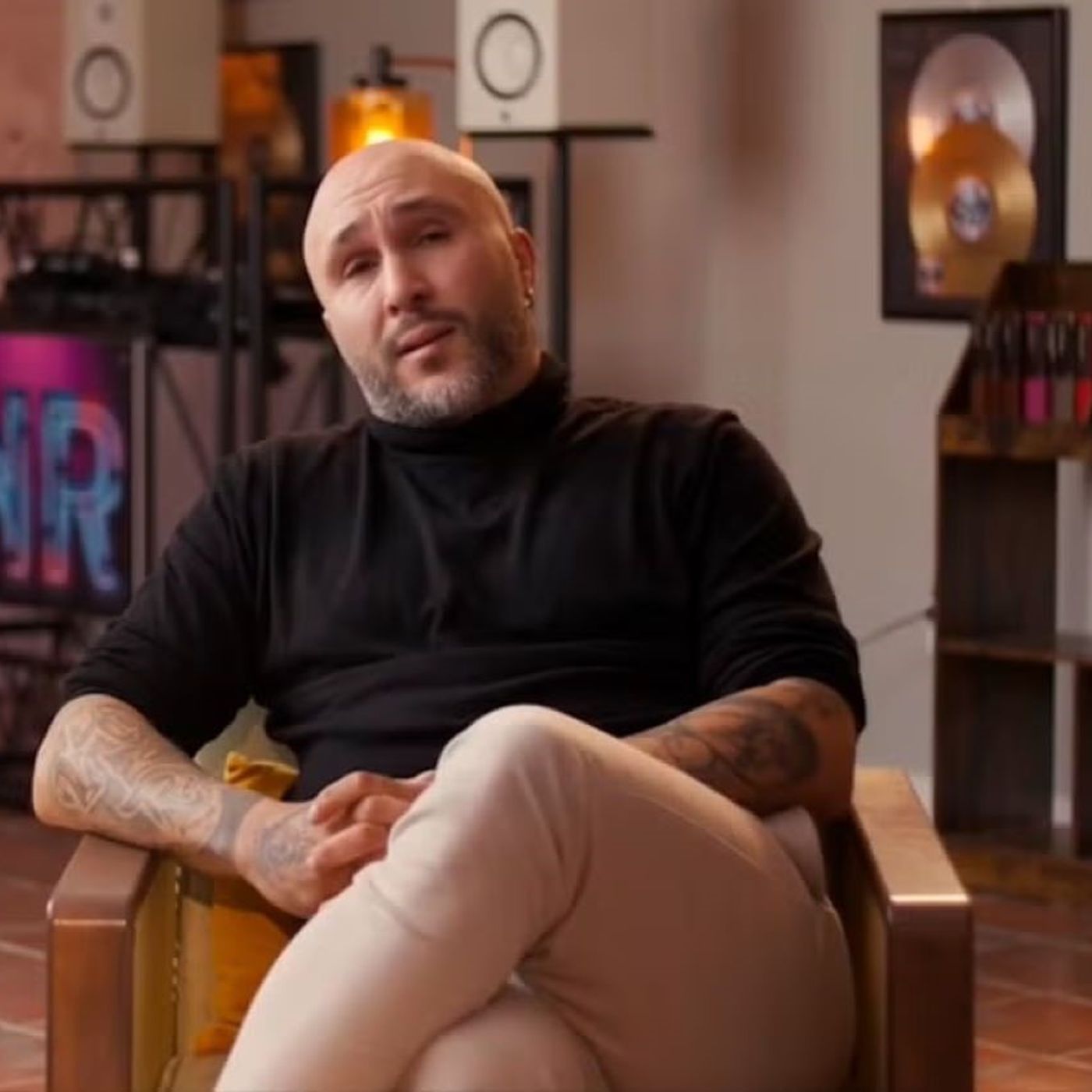 Crónica Rosa: Las incógnitas de la entrevista de Kiko Rivera. ¿Pedirá perdón o seguirá haciéndose la víctima?