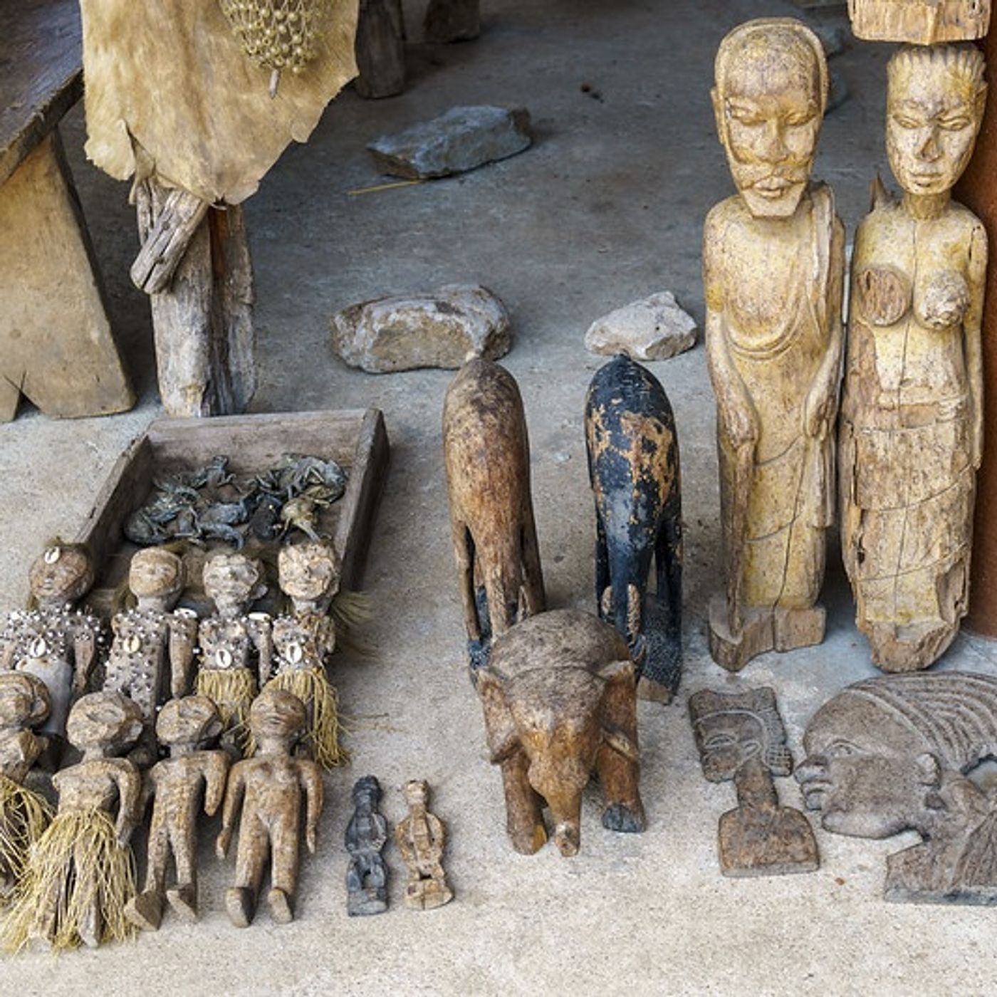 Chef des féticheurs, explique une coutume ancestrale qui perdure à konni episode artwork
