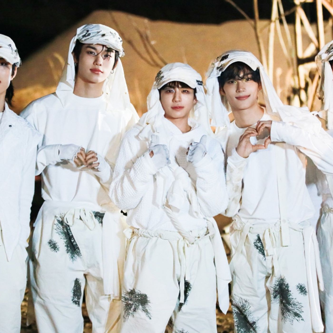 EVNNE Announces October Comeback And New Tour | Soompi episode artwork
