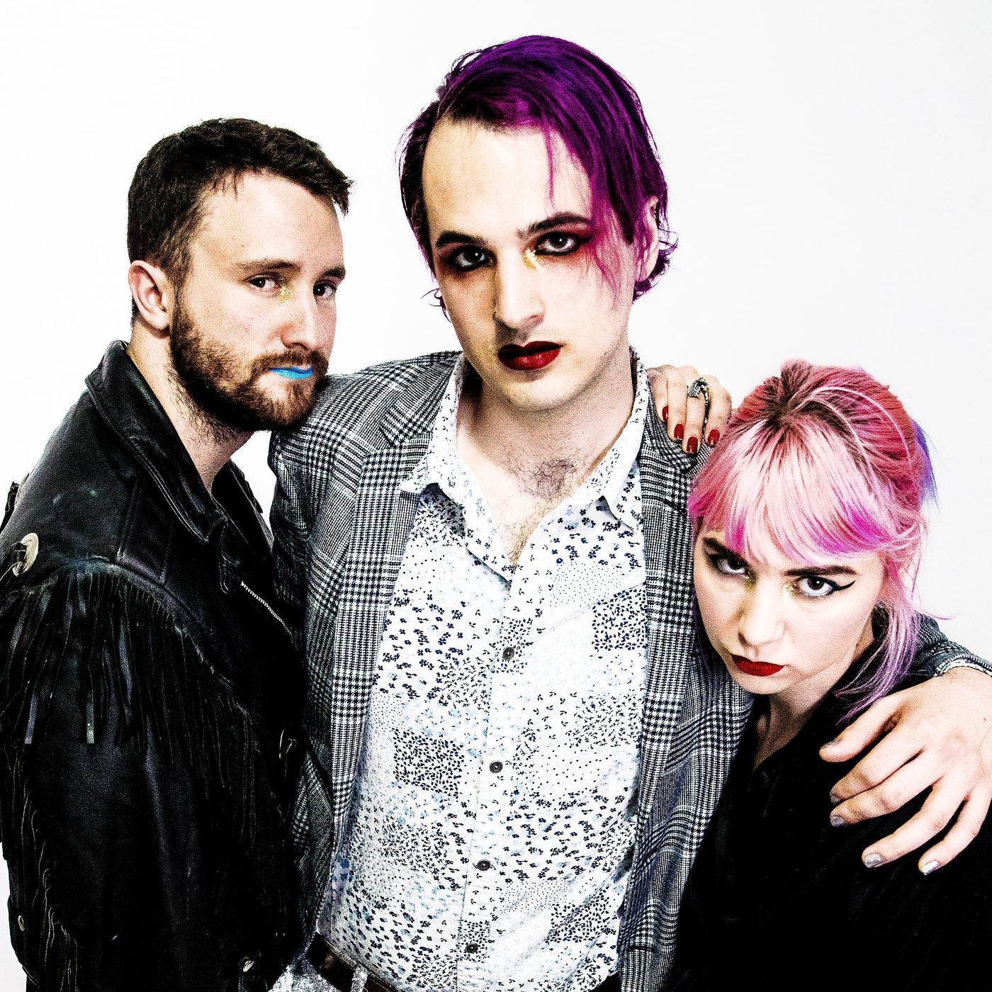 STREET WANNABES RADIO WITH PLAID DRACULA