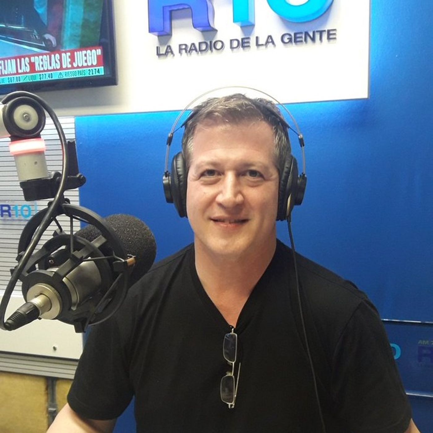 Las entrevistas del perro y los aviones