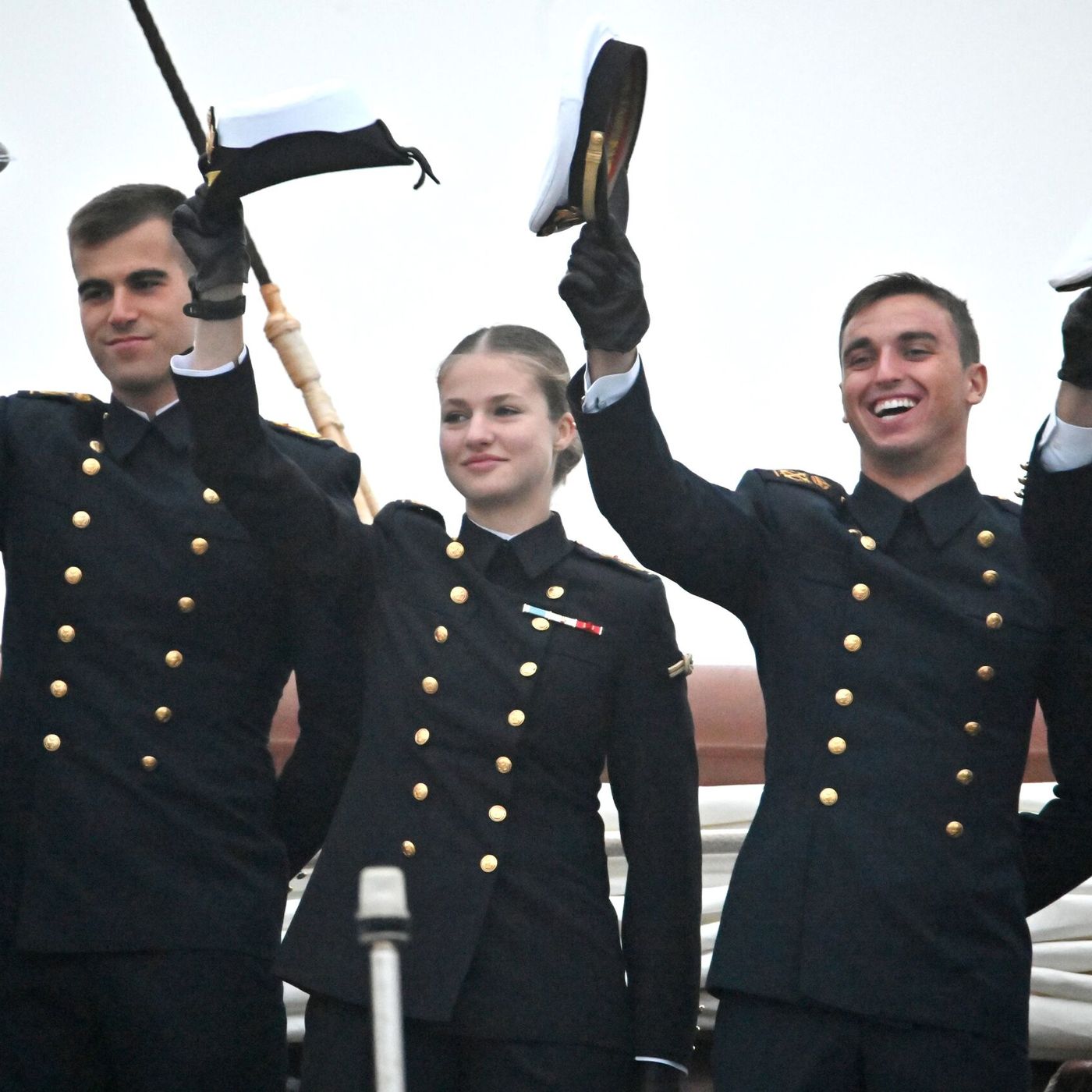 Crónica Rosa: Leonor regresa España y Letizia despeja su agenda para disfrutar de sus hijas