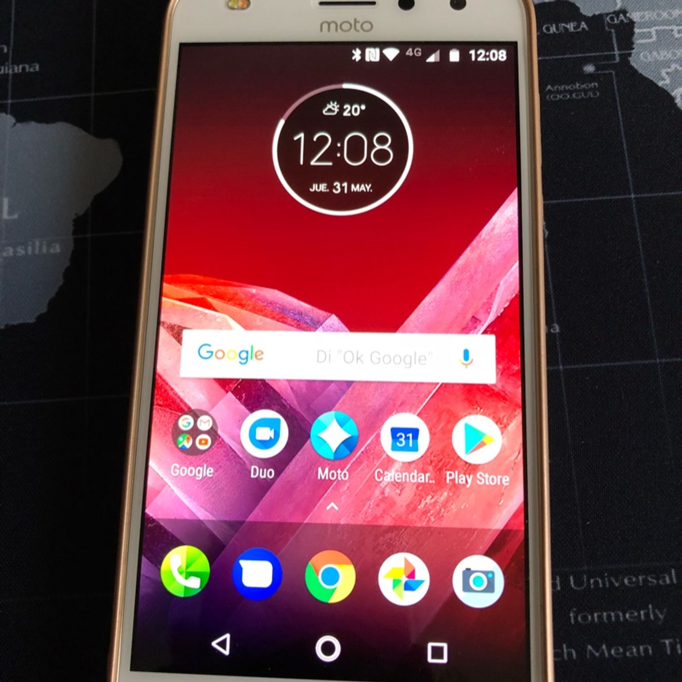 Moto Z2 play y peli Han Solo. episode artwork