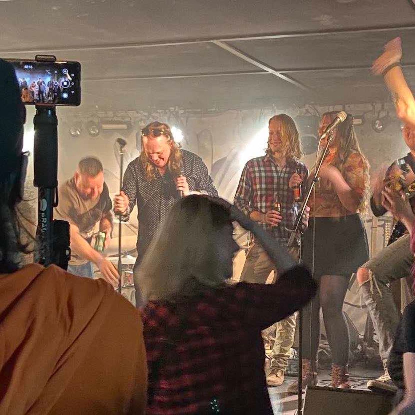 Backstage med Ole Og De Navnløse Backstage med Ole Og De Navnløse