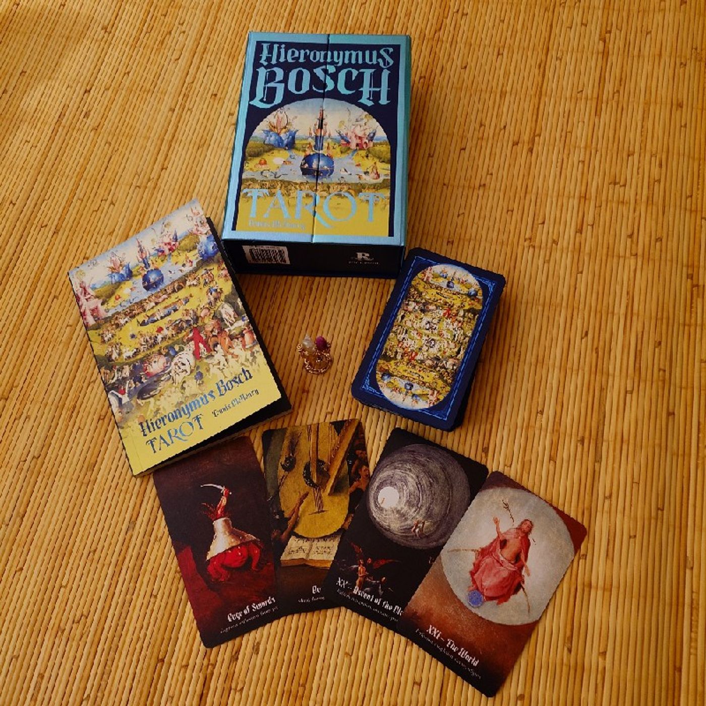 Ep156 - Diane's Tarot Diary: 我的塔羅日記 開箱•波希塔羅牌(上)