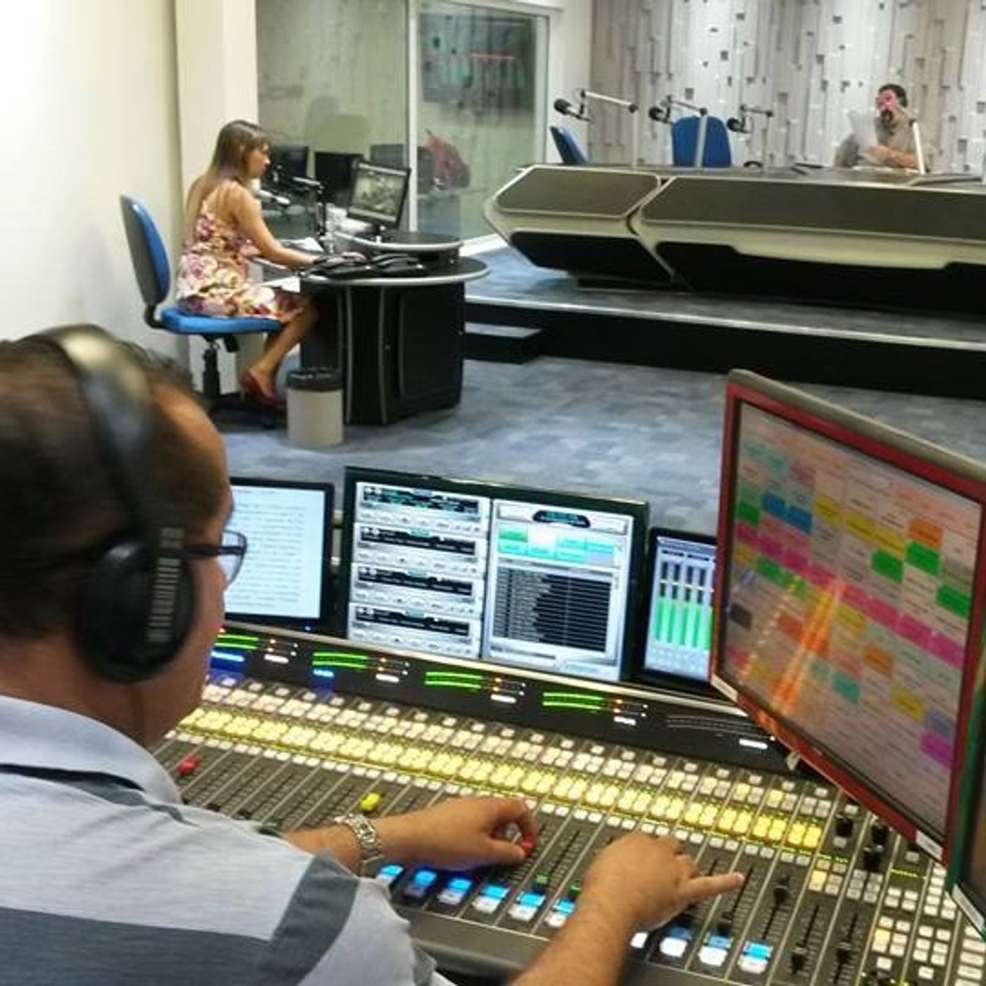 Pistas de VIBRACION ESTEREO 1014. FM