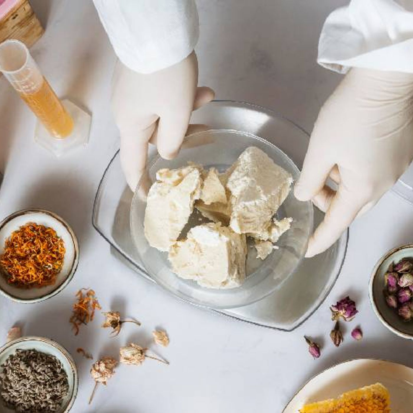 How Serums, Creams & Cleansers Are Made A Deep Dive into Skincare Manufacturing episode artwork