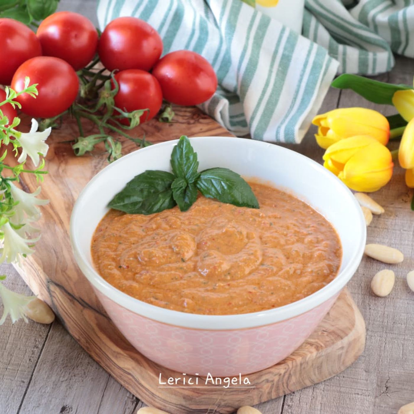 Pesto di pomodorini e mandorle il condimento furbo e cremoso pronto in 10 minuti episode artwork