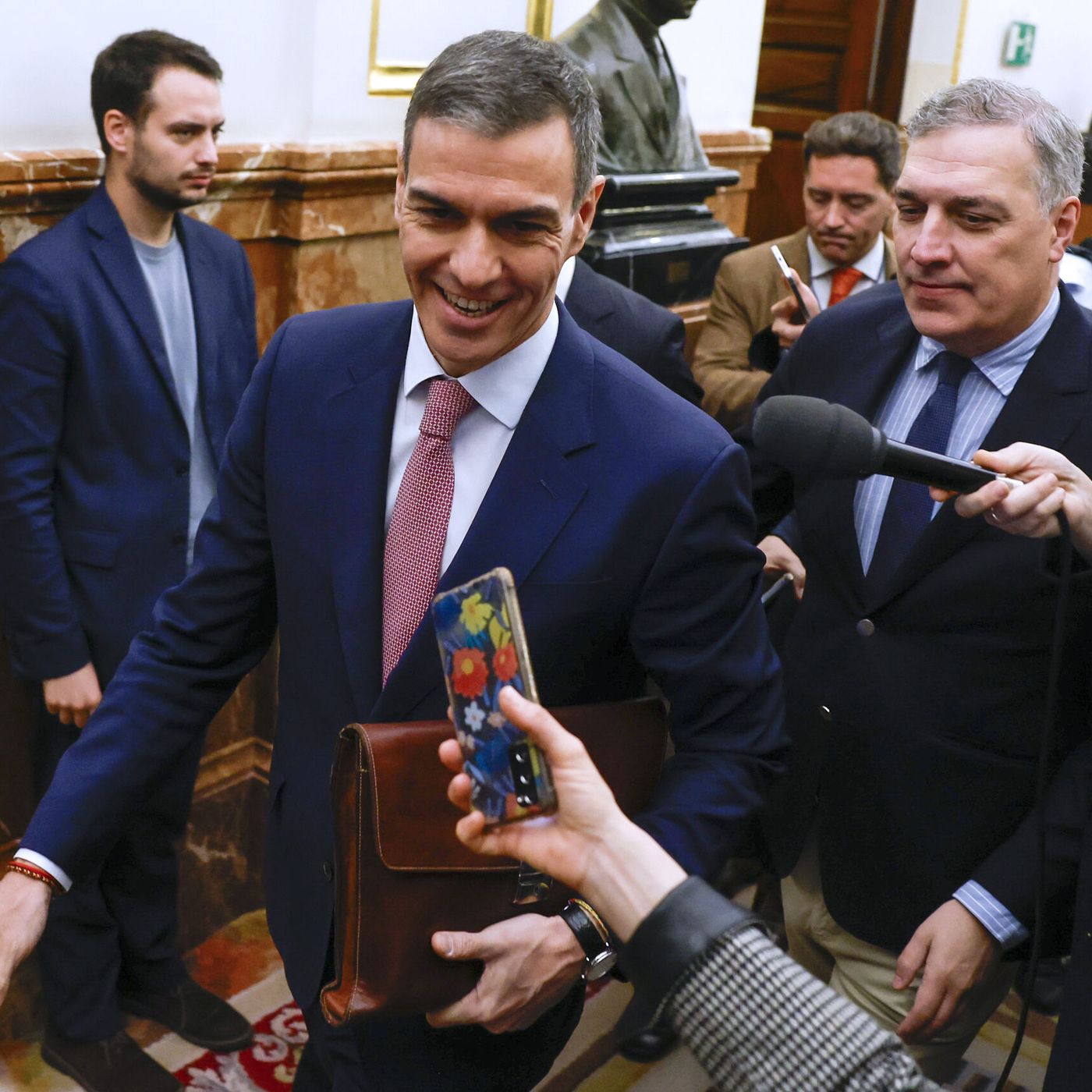 La República de los Tonnntos: La "debilidad creciente" que muestra Sánchez