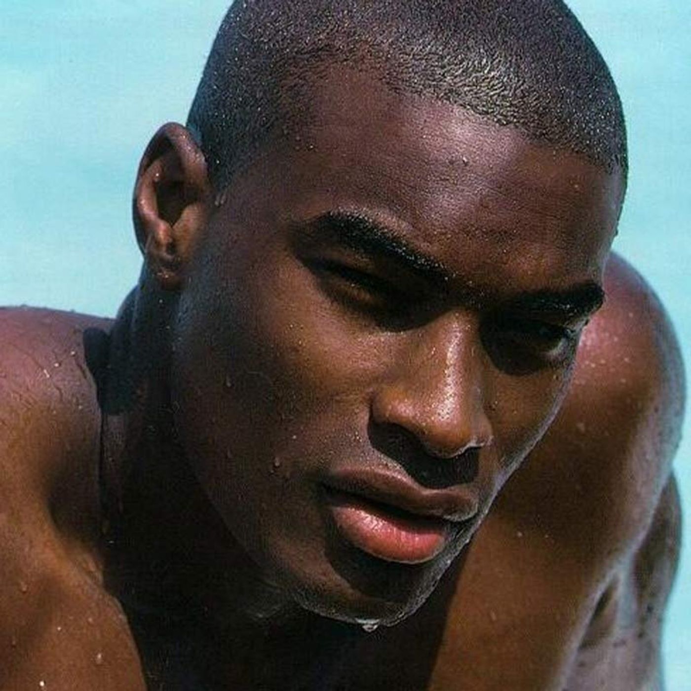 Dal viso ai genitali: la scienza della bellezza maschile