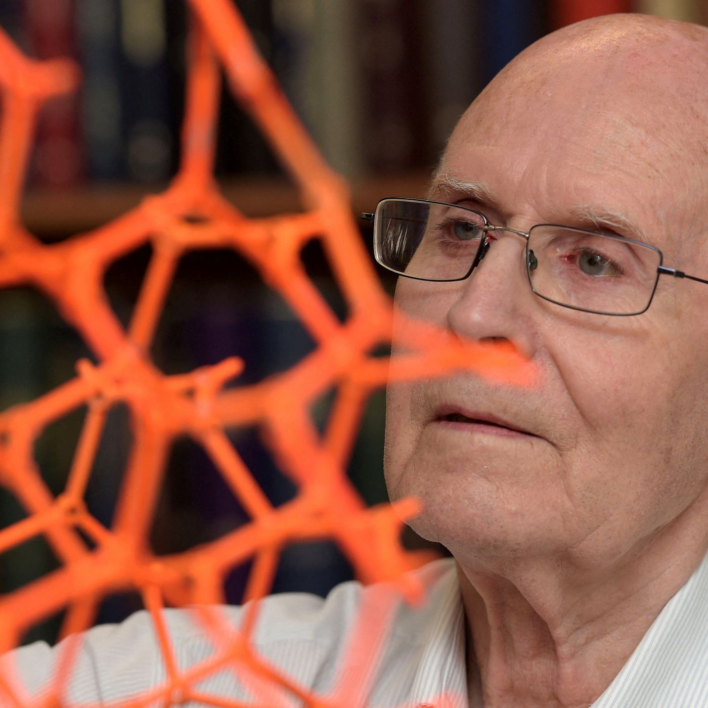 Aparici nos explica los premios Nobel en Medicina, Química y Física
