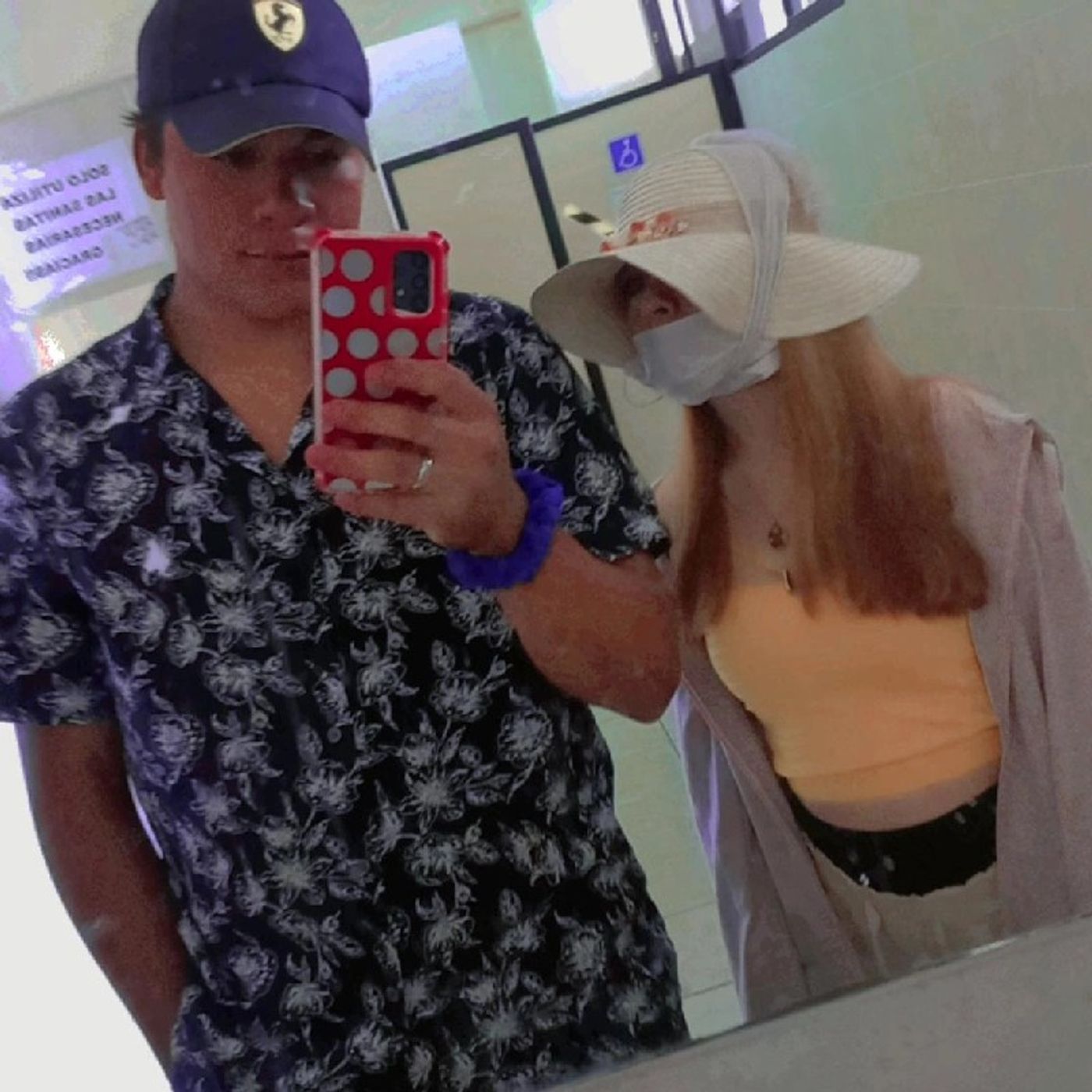 Hola