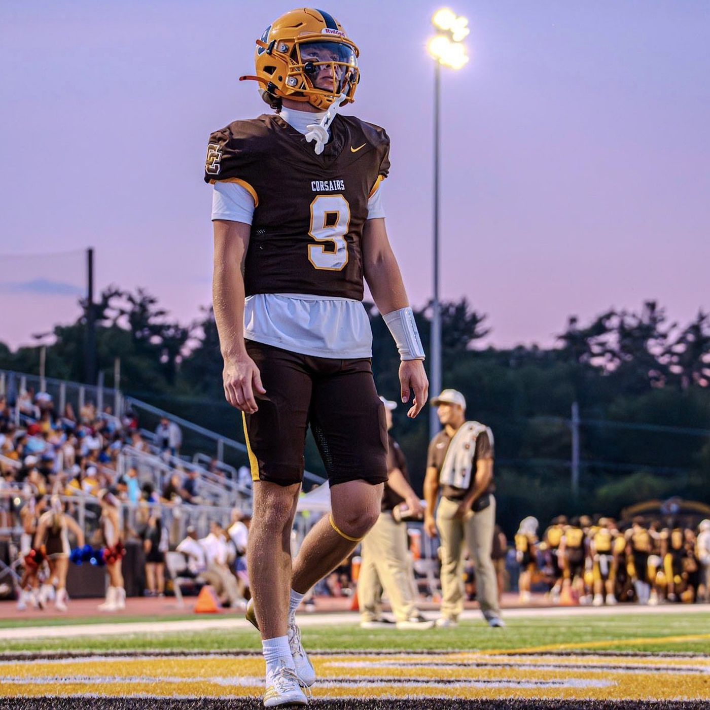 CCL football: No longer in a run-heavy offense, Warren transfer Reed Dangel letting it fly at Carmel episode artwork