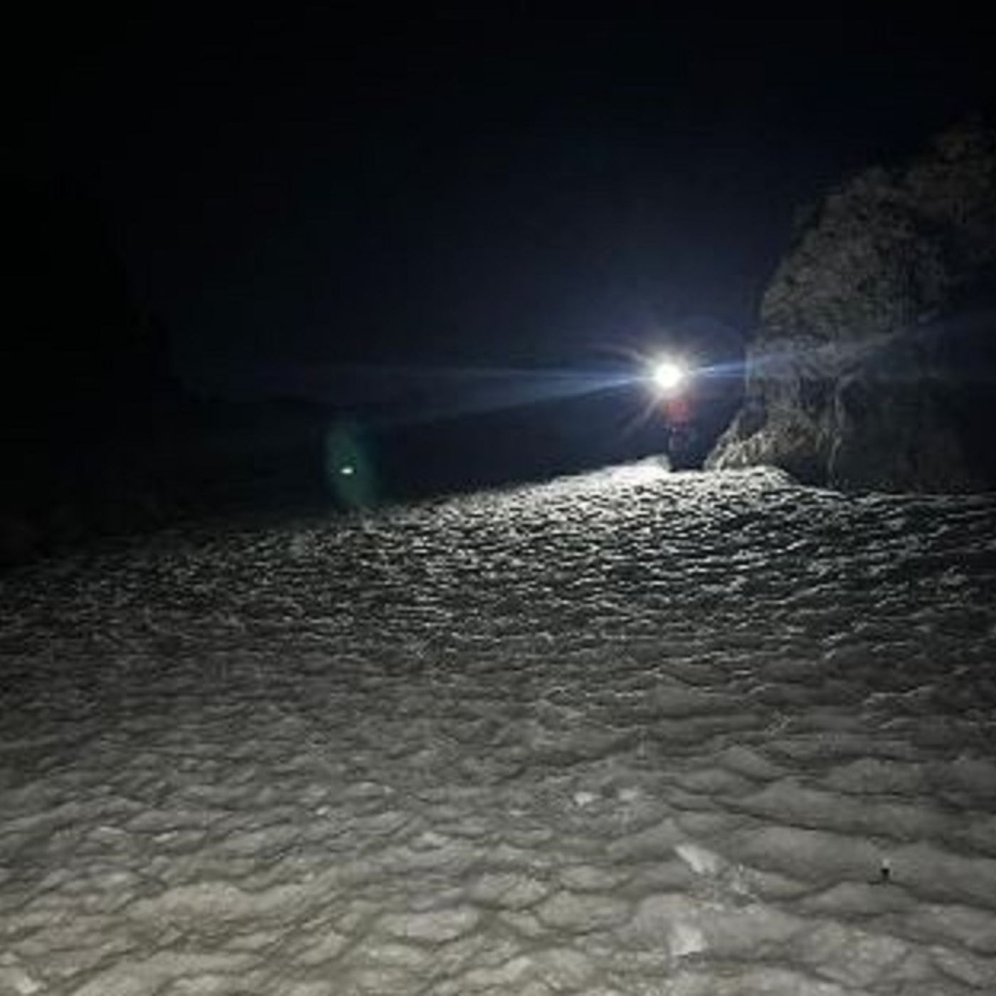 Bloccati in cresta nella notte, escursionisti recuperati dal Soccorso Alpino episode artwork