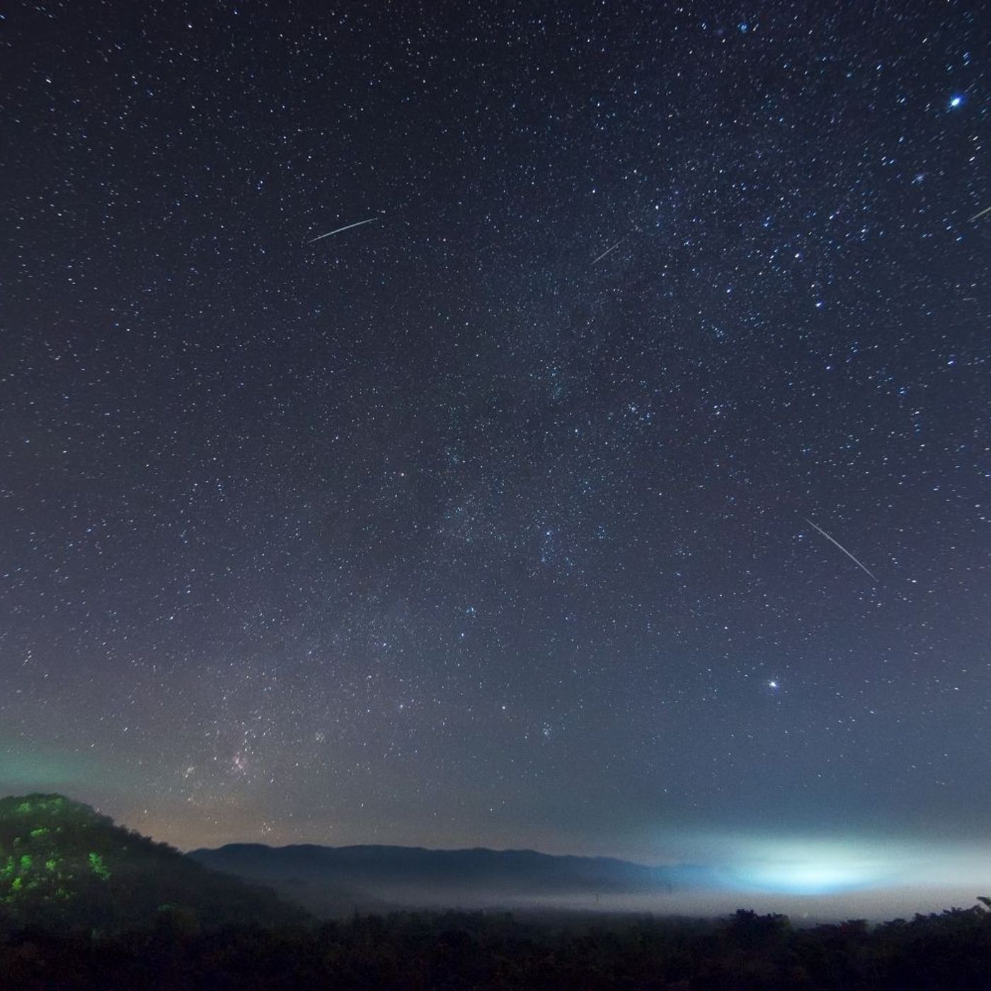 Obserwacja nocnego nieba i ważna polska misja kosmiczna HYADES