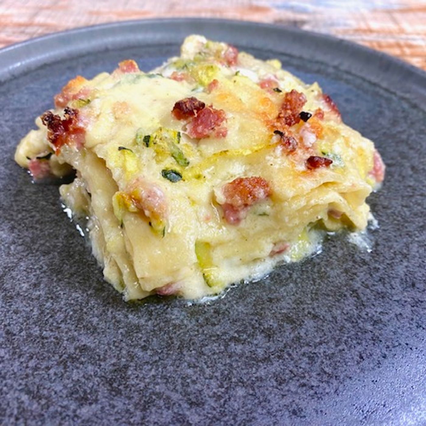 Lasagna gustosa con zucchine e salsiccia episode artwork