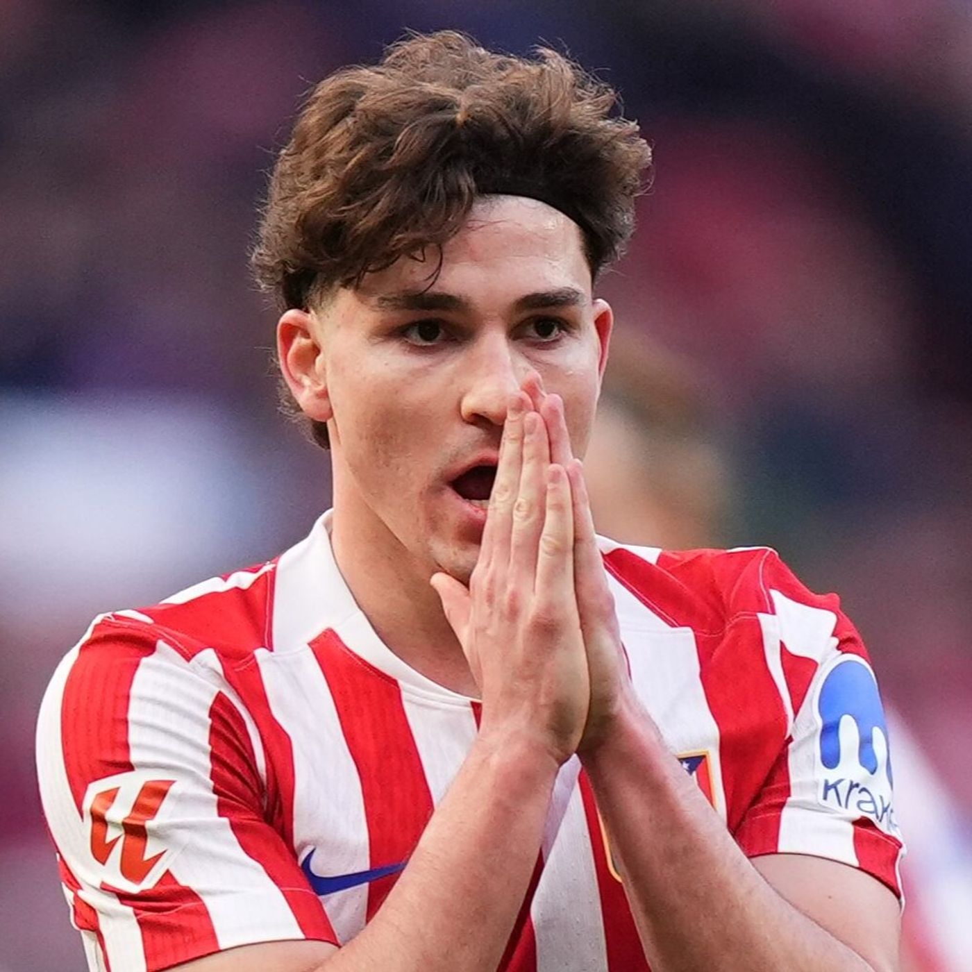 Noticias El Larguero | Julián Álvarez ya no esconde a sus compañeros que se ha equivocado con la gestión de su fichaje por el FC Barcelona episode artwork