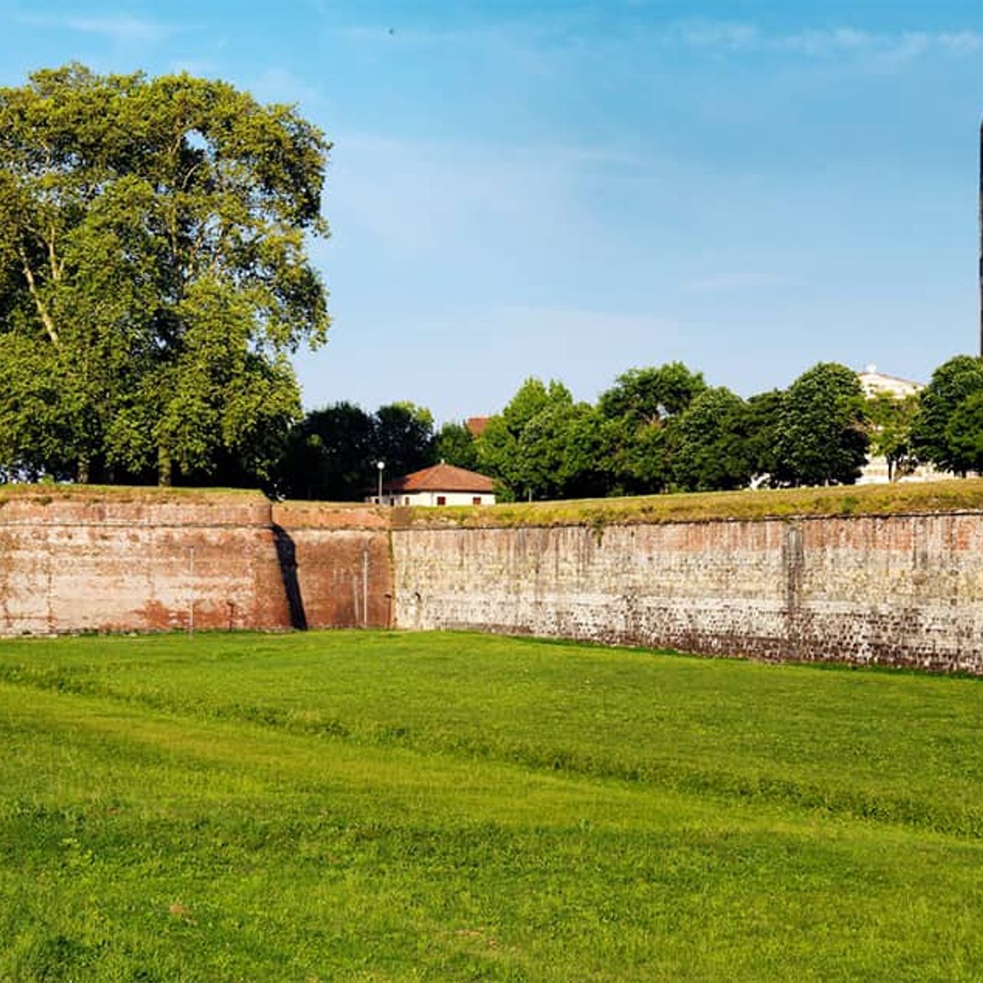 Tour di Lucca in 12 tappe