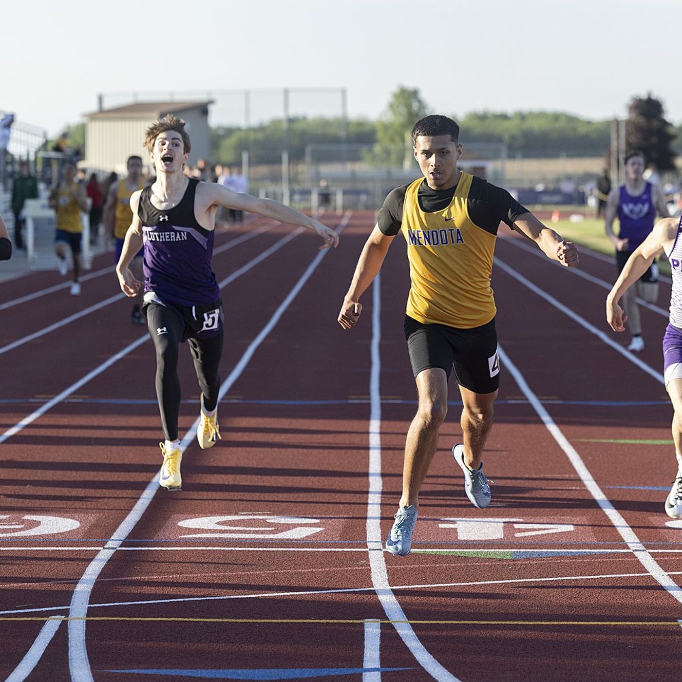 Mendota’s Sebastian Carlos qualifies for state in 400: Wednesday’s NewsTribune roundup episode artwork