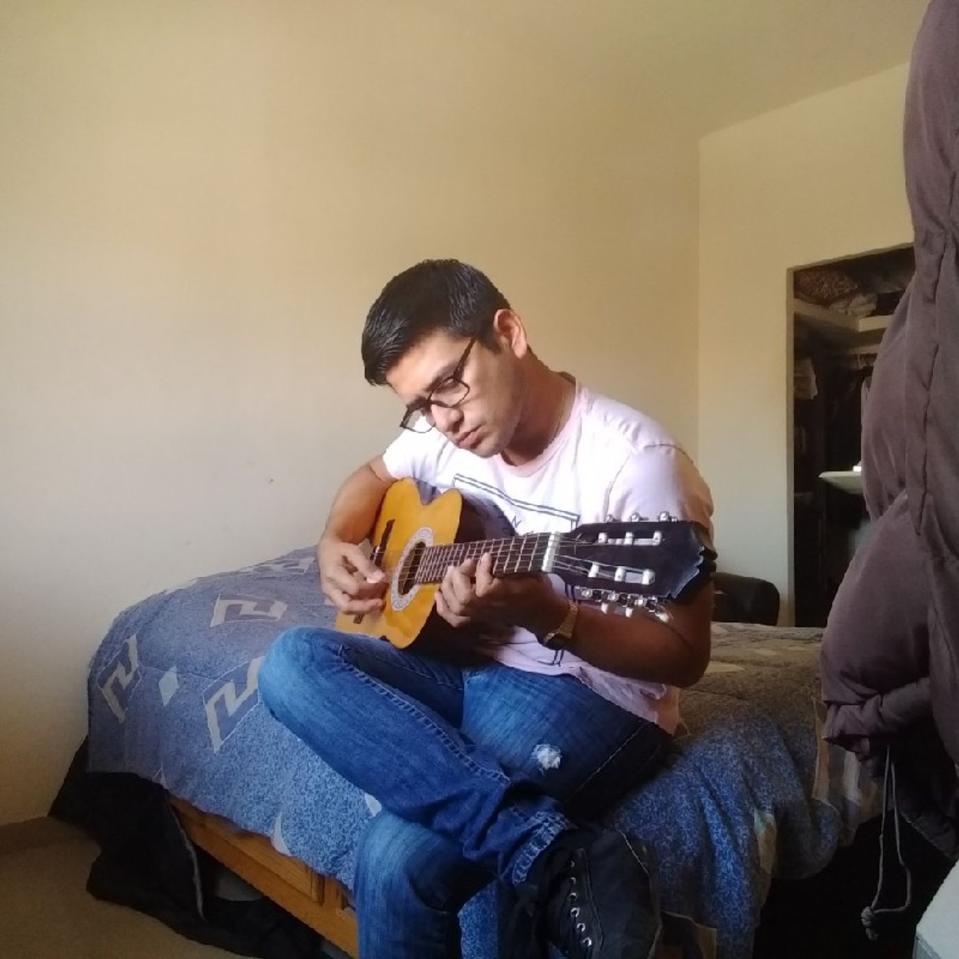 Luis M Robles Show