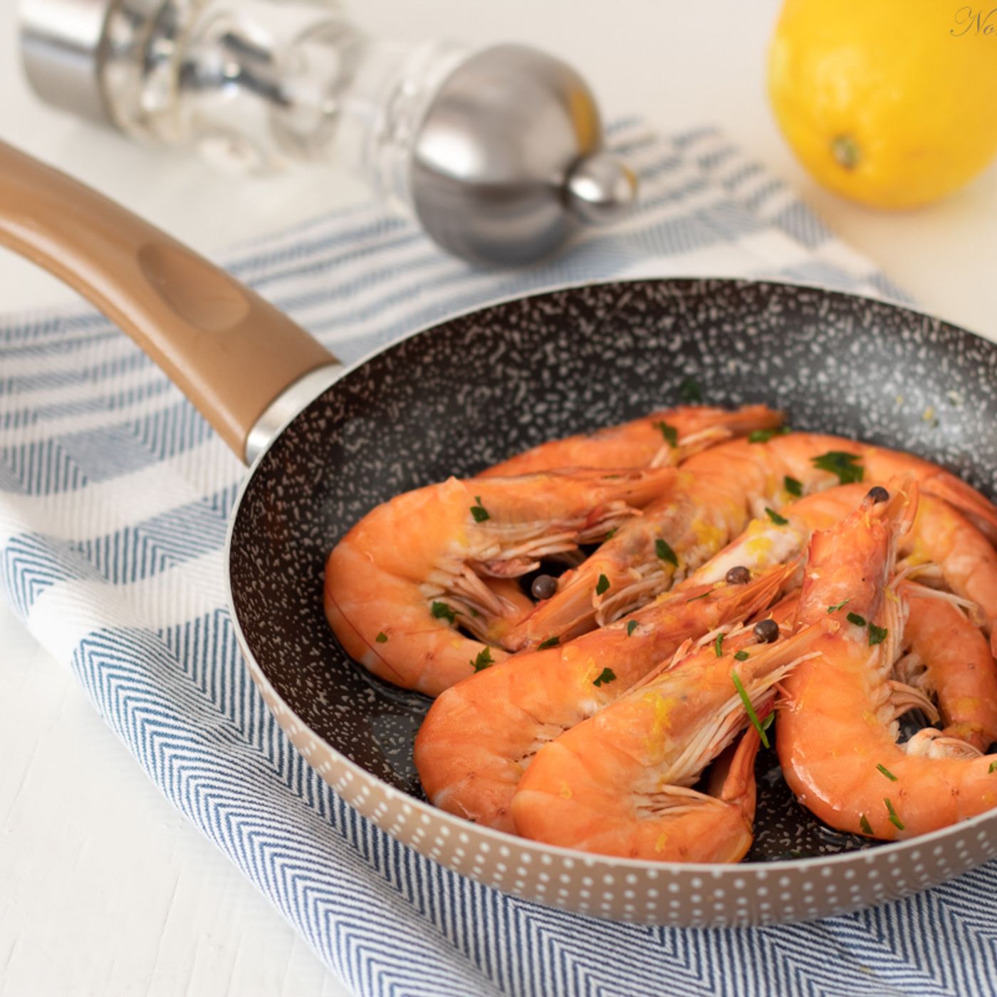 Gamberoni in padella al brandy