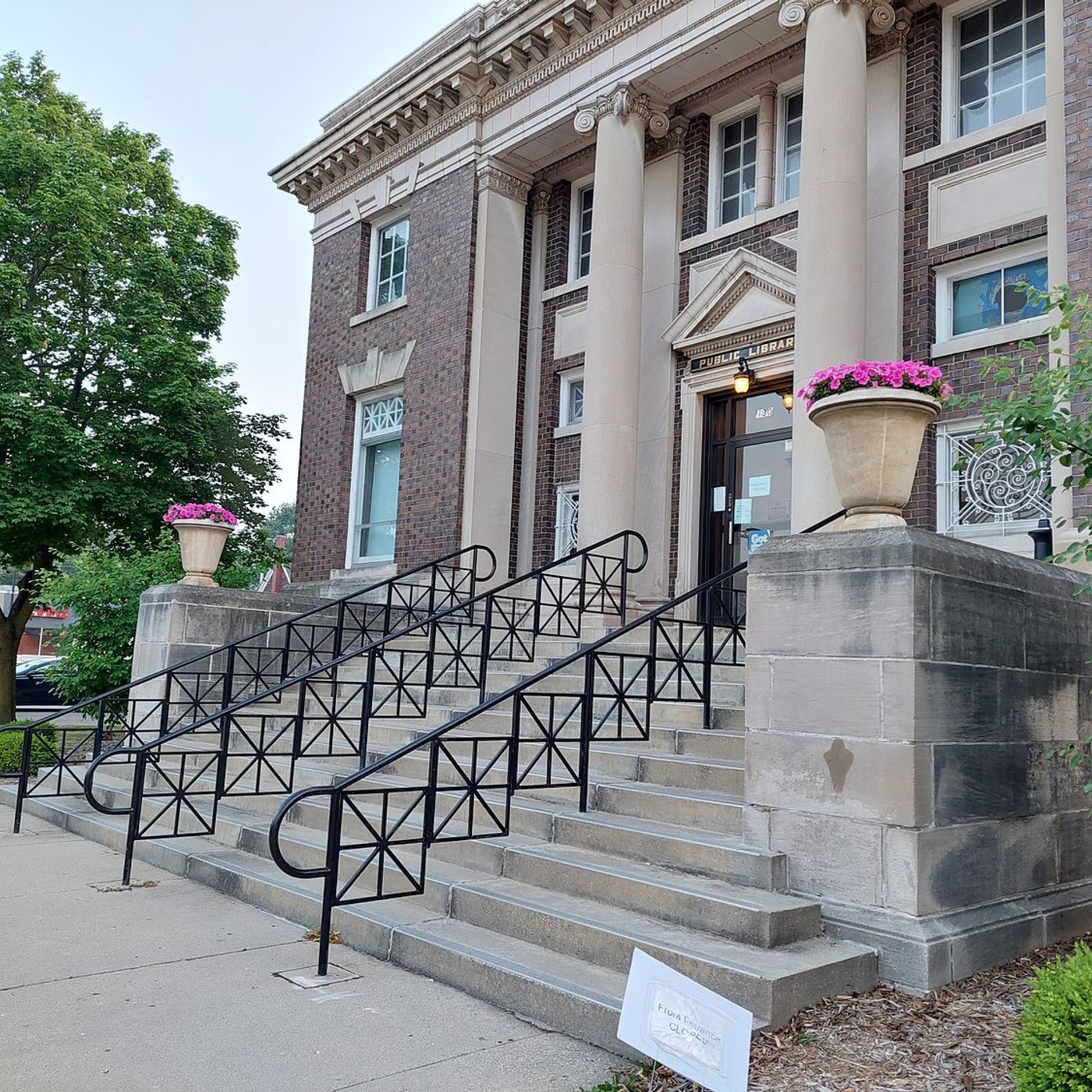 Streator Public Library offers Minecraft, arts, and games episode artwork