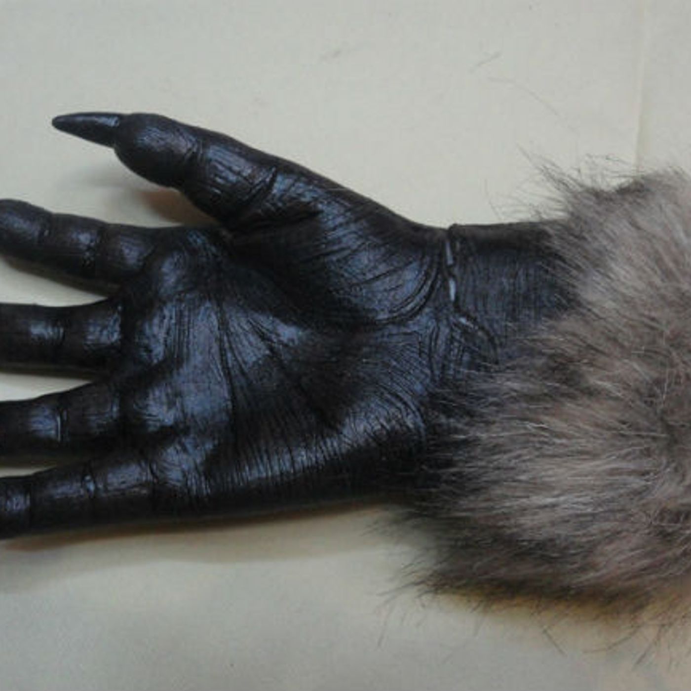 Historias de Miedo Diciembre 28 de 2021 PRESAGIOS Y LA MANO PELUDA