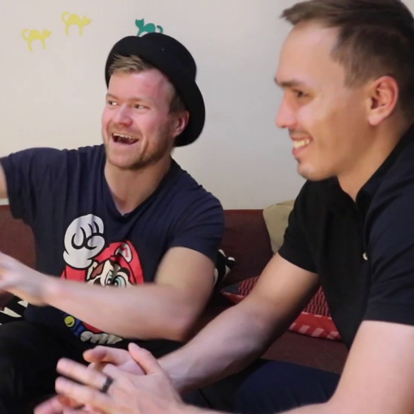 NEST TALKS 4 - RASMUS ENTREPRENEUR STORY FROM APP DEVELOPMENT TO BARTENDING FOR THE QUEEN! episode artwork
