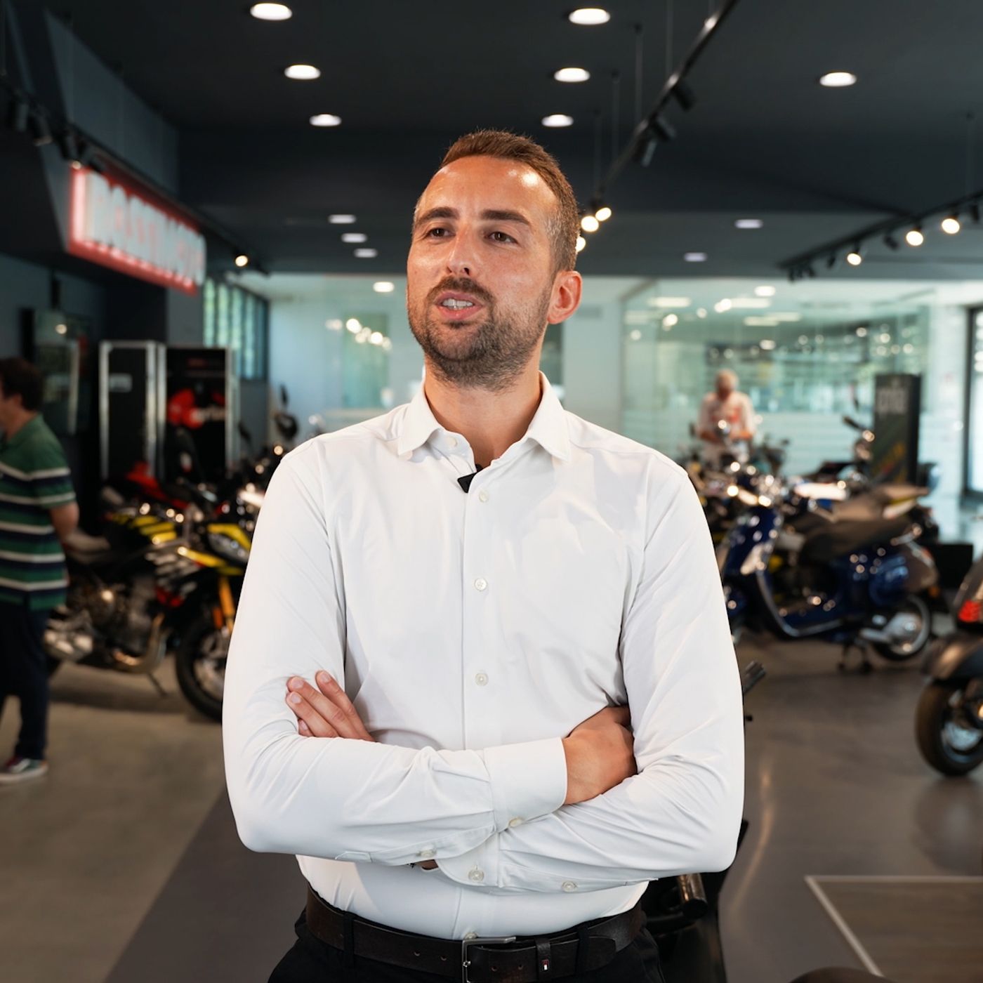 GIANLUCA ARIOLI (TOMASI AUTO) RACCONTA DI COME ROSSI MOTO DIVENTA CONCESSIONARIA UFFICIALE PIAGGIO episode artwork