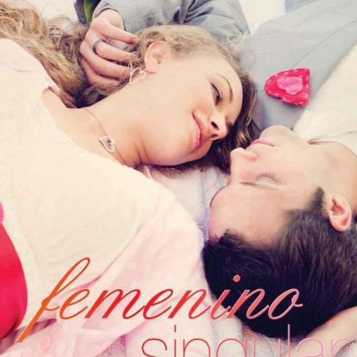 Femenino singular - Varios autores