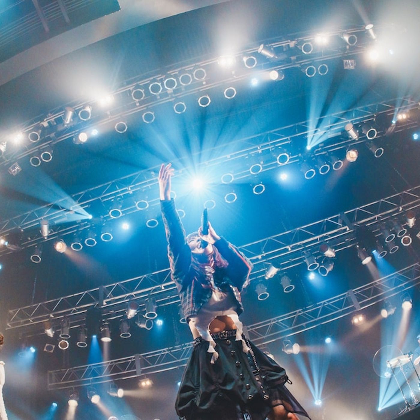RAYがO-EASTで過去最大キャパワンマン開催、生演奏×映像×照明の融合で音を“視覚化”（ライブレポート / 写真19枚） - 音楽ナタリー episode artwork