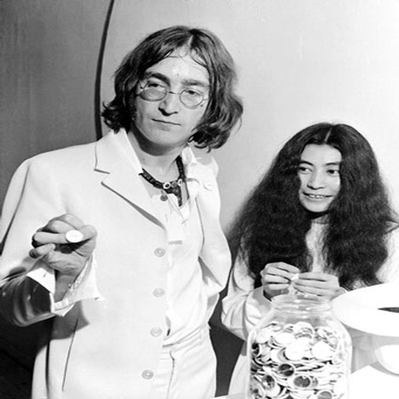 El Club de los Beatles: El encuentro de John y Yoko episode artwork