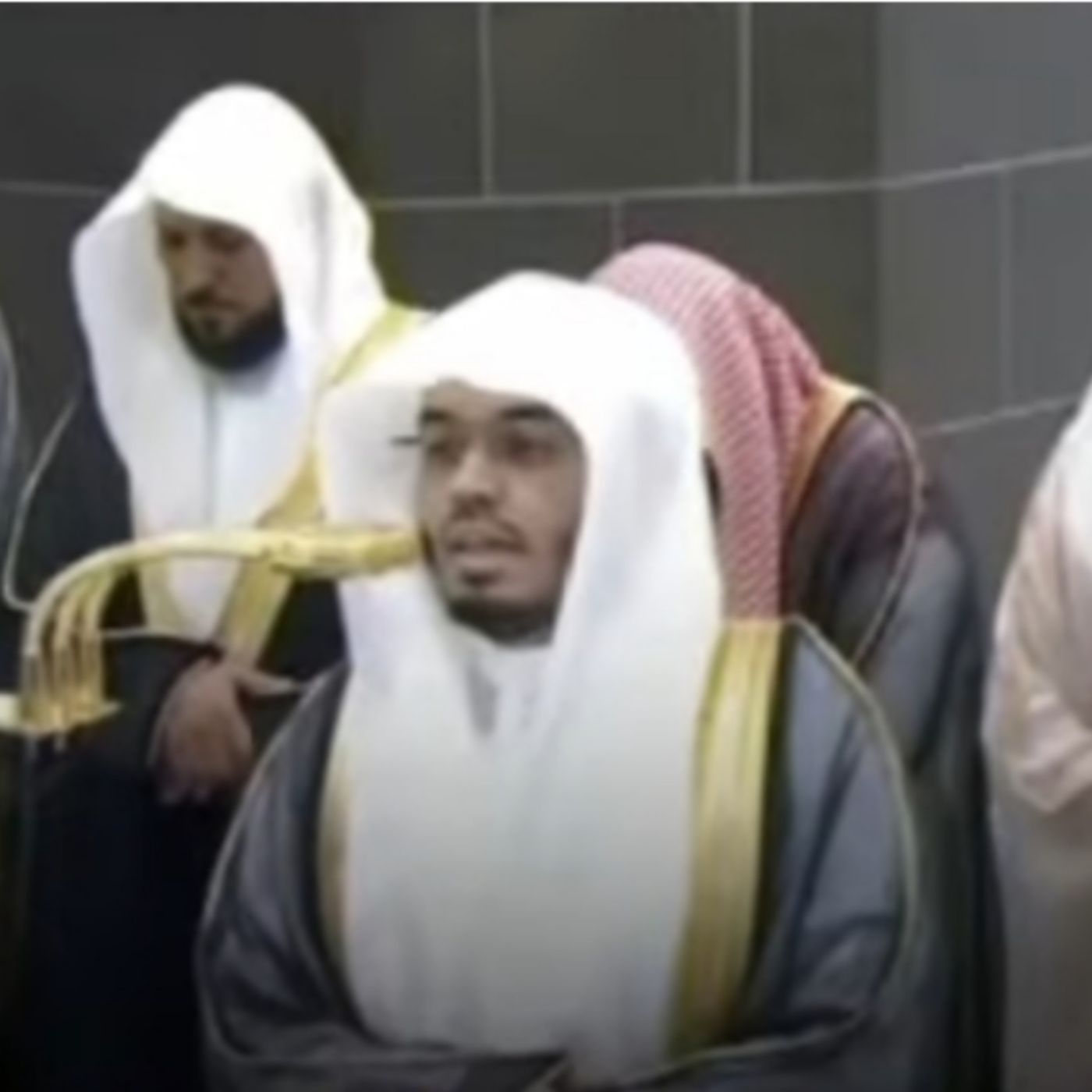 Surah Az Zukhruf (46-89) / Ad Dukhan (1-59)